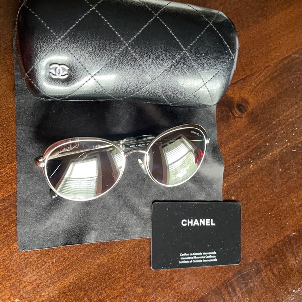 Beautiful Chanel sunglasses!